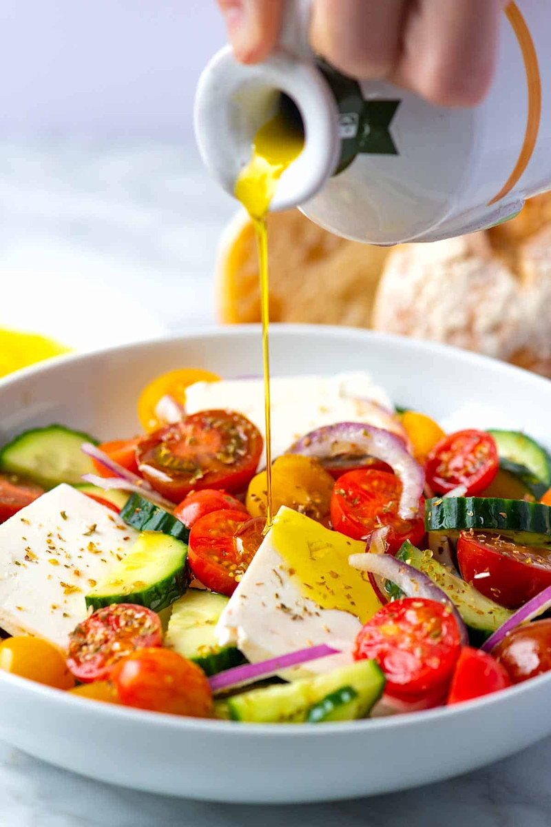 The Benefits of Using Extra Virgin Olive Oil in Your Daily Diet